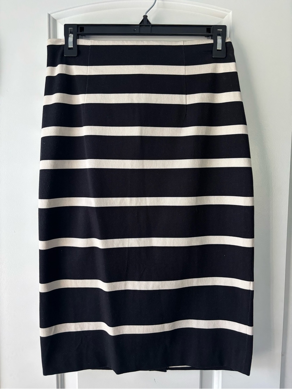 Banana Republic Black and White Striped Pencil Skirt Size 6 NWT